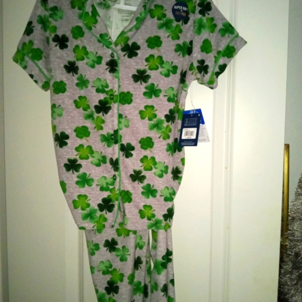 Adorable...New... Irish pajamas child's size 8